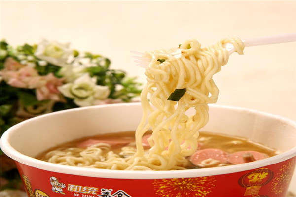 開水一泡就能吃的食品，再也不用只吃泡面了