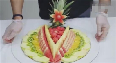 花式水果拼盤做法步驟 制作花式水果拼盤（圖文
