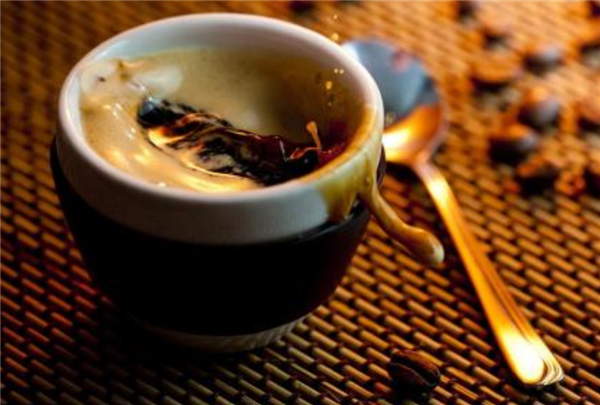 睡前不能吃的五種食物 睡前吃東西一定會(huì)胖嗎