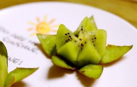 最簡單漂亮的水果拼盤，奇異果荷花水果拼盤圖片簡單好看