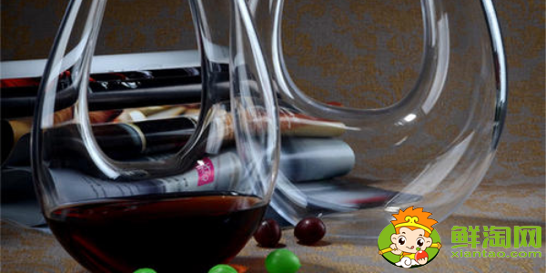 u形醒酒器如何用，u形和大肚醒酒器的區(qū)別