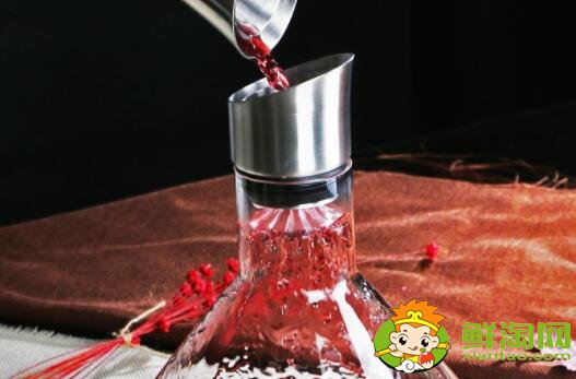 醒酒器為什么不穩，為什么有的醒酒器帶蓋