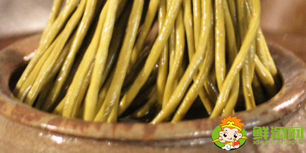 酸豆角為什么變酸，酸豆角不放水怎么腌