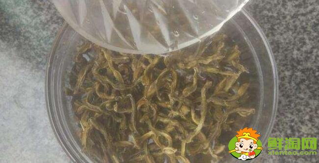 干豆角怎么曬干成綠色，曬干的干豆角可以放冰箱嗎