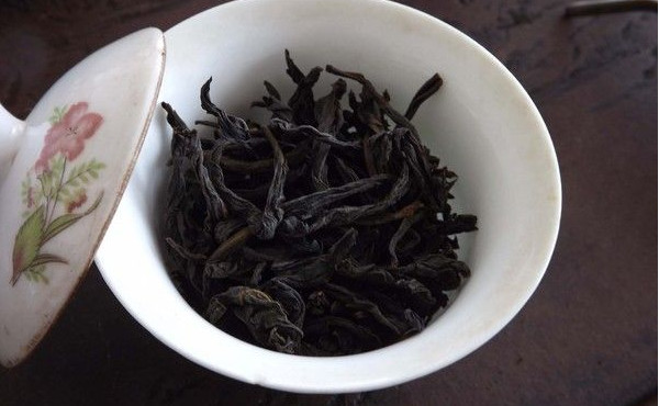 怎么分辨大紅袍茶葉的真假，大紅袍真假與品質鑒別