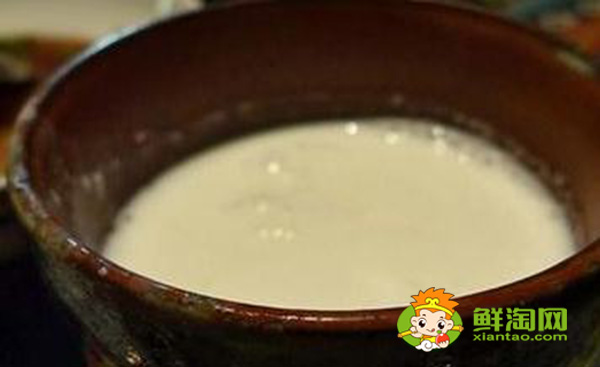 駱駝酸奶和駱駝奶區(qū)別，駱駝奶和駱駝酸奶那個對胃好