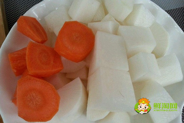 胡蘿卜和白蘿卜可以混煮嗎，胡蘿卜要削皮嗎