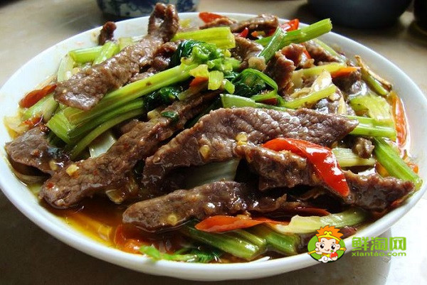 芹菜炒牛肉放老干媽嗎，芹菜炒牛肉要葉子嗎