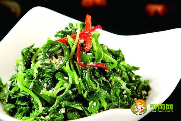 洋蔥芹菜能一起炒嗎，新鮮芹菜葉怎么做好吃