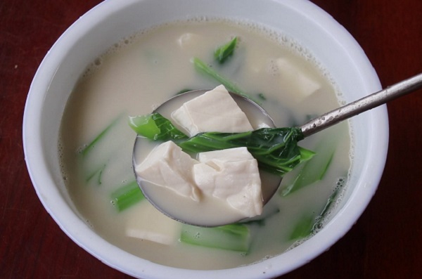 菠菜豆腐湯會(huì)中毒嗎，謠言止于智者！