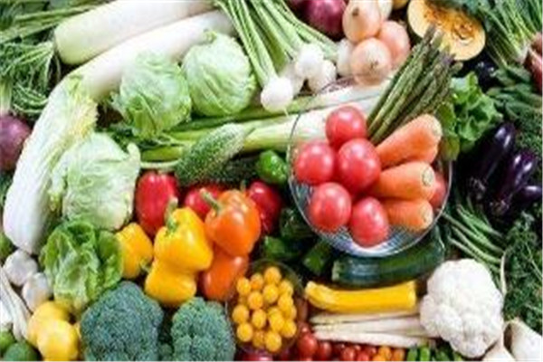 7種蔬菜更適合生吃，蔬菜生吃更有營養，廚房懶人必備