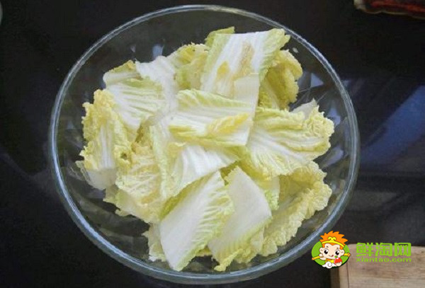 為什么說娃娃菜不能吃，原來這種是噴了甲醛的娃娃菜