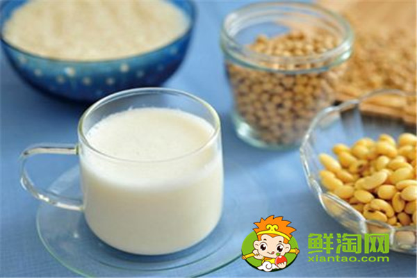 豆?jié){都能用什么豆打出來(lái)，豆?jié){和什么一起搭配最營(yíng)養(yǎng)