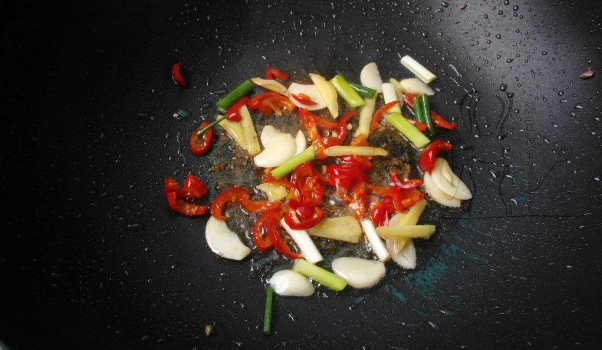 冬天羊肉燉什么滋補