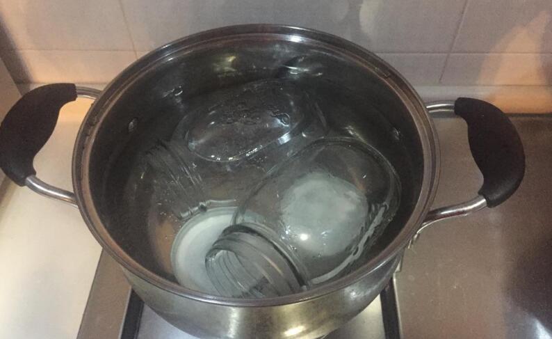 臘八蒜怎么腌制才能綠