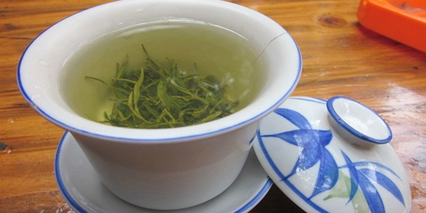 茶里面含有什么導致興奮